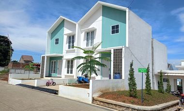 RUMAH MODERN BANDUNG TIMUR UJUNG BERUNG