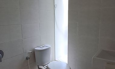 Disewakan rumah North west lake, dekat danau, siap huni