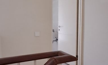 Disewakan rumah North west lake, dekat danau, siap huni