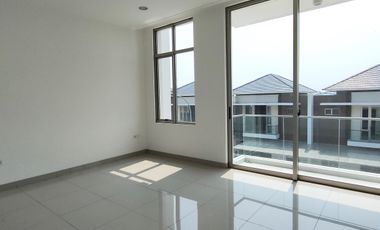 Rumah Tahap 1 PIK 2 Hoek 10x25 4+1KT View Lgsg Danau Paling Bagus