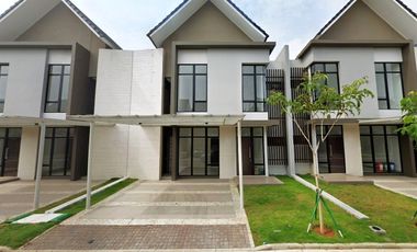 Rumah Tahap 2 PIK 2 View Langsung Danau 2Lt 10x15 4+1KT Siap Huni