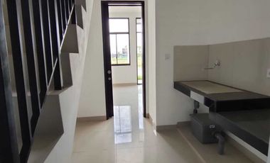 Rumah Tahap 2 PIK 2 View Langsung Danau 2Lt 10x15 4+1KT Siap Huni