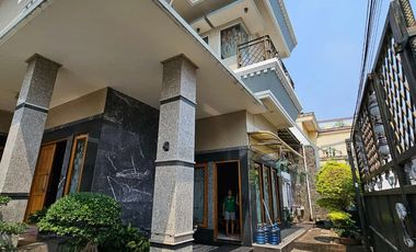 Rumah Bagus Siap Huni Semi Furnished Di Jatiwaringin