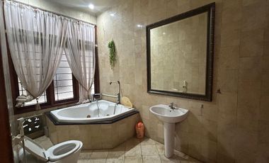 JARANG ADA RUMAH TINGGAL LOKASI PREMIUM  SAYAP DAGO DEKAT RS BOROMEUS