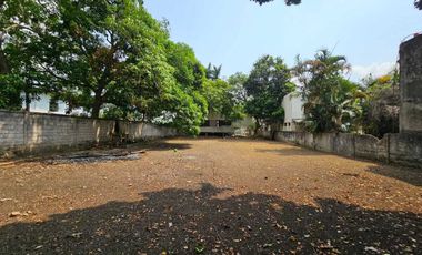 CASA AMPLIA CON EXTENSO JARDIN. FRENTE AL RIO DE TUXPAN VERACRUZ.