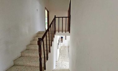 CASA AMPLIA CON EXTENSO JARDIN. FRENTE AL RIO DE TUXPAN VERACRUZ.