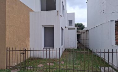 CASA EN RENTA METEPEC ESTADO DE MEXICO LA ASUNCION CON 4 RECAMARAS
