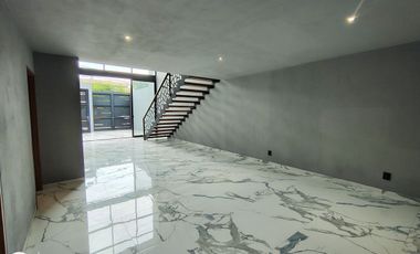 CASA EN VENTA EN CHAPALITA GUADALAJARA, JALISCO.