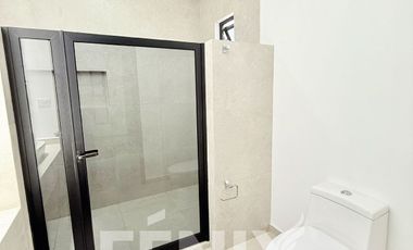 Casa con alberca, recámara en planta baja y roof garden – Monte Magno