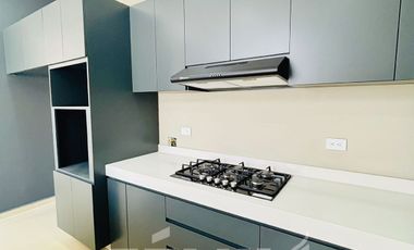 Casa con alberca, recámara en planta baja y roof garden – Monte Magno