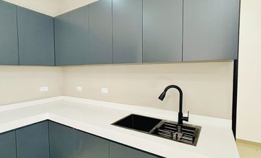 Casa con alberca, recámara en planta baja y roof garden – Monte Magno