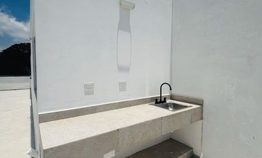 Casa con alberca, recámara en planta baja y roof garden – Monte Magno