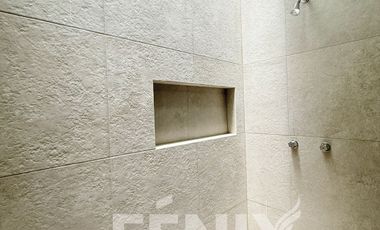 Casa con alberca, recámara en planta baja y roof garden – Monte Magno