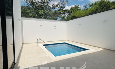 Casa con alberca, recámara en planta baja y roof garden – Monte Magno