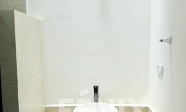 Casa con alberca, recámara en planta baja y roof garden – Monte Magno