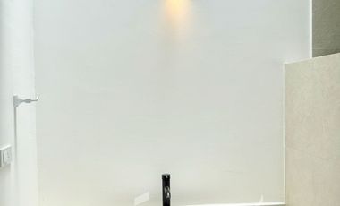 Casa con alberca, recámara en planta baja y roof garden – Monte Magno