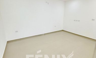 Casa con alberca, recámara en planta baja y roof garden – Monte Magno