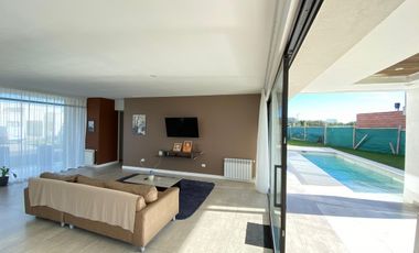 Casa  en alquiler