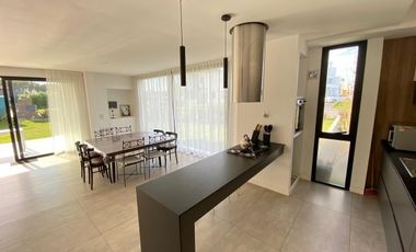 Casa  en alquiler