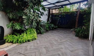 CASA CON USO DE SUELO EN LA ANZURES