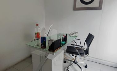 CASA CON USO DE SUELO EN LA ANZURES