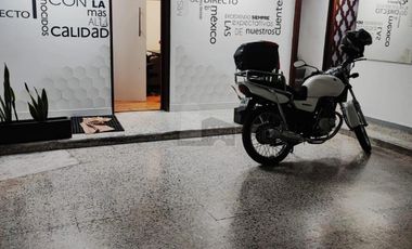 CASA CON USO DE SUELO EN LA ANZURES