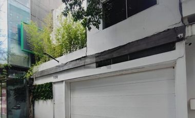 CASA CON USO DE SUELO EN LA ANZURES