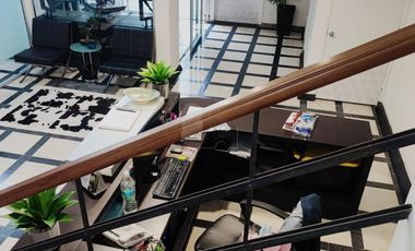 CASA CON USO DE SUELO EN LA ANZURES