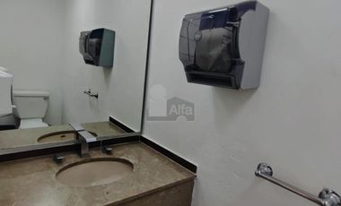 CASA CON USO DE SUELO EN LA ANZURES