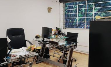 CASA CON USO DE SUELO EN LA ANZURES