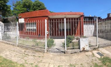 CASA 4 AMBIENTES EN ALQUILER , CASTILLO