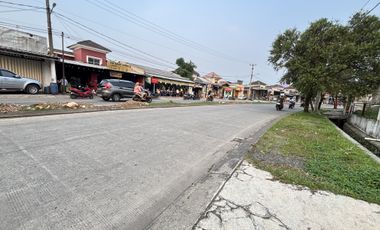 Dijual Rumah Usaha pinggir jalan utama di Citra Indah city Jonggol