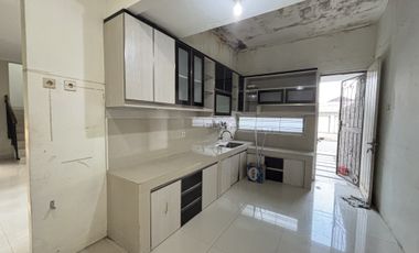 Dijual Rumah Usaha pinggir jalan utama di Citra Indah city Jonggol