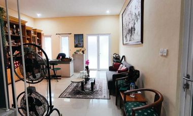 Rumah Modern Minimalis Cluster Elite Mahendradatta