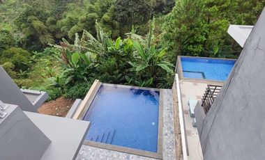 Dijual Villa Semi Furnish ada Kolam Renang Dago Resort  Bandung