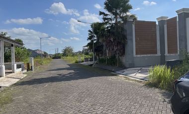 Disewakan rumah dian regency