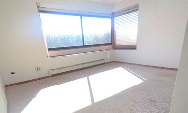 ARRIENDO DE GRAN CASA IDEAL PARA EMPRESAS, INSTITUCIONES