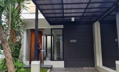 Disewakan rumah nort west cental citraland surabaya
