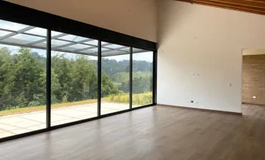 Venta de hermosa casa en el retiro , pantanillo