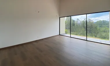 Venta de hermosa casa en el retiro , pantanillo
