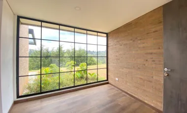 Venta de hermosa casa en el retiro , pantanillo
