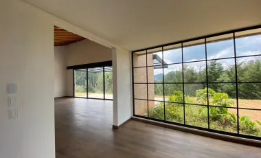 Venta de hermosa casa en el retiro , pantanillo