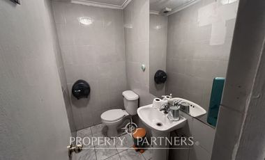 Espectacular local en Manquehue