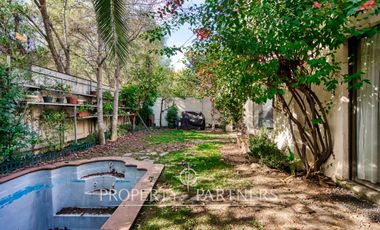 Venta de Hermosa casa en Condominio, comuna Peñalolén