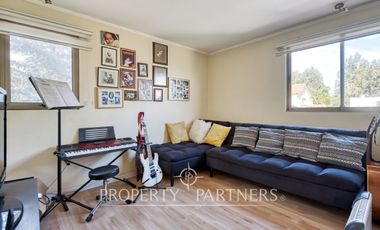 Venta de Hermosa casa en Condominio, comuna Peñalolén