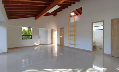 ARRIENDO de OFICINAS en EL RETIRO