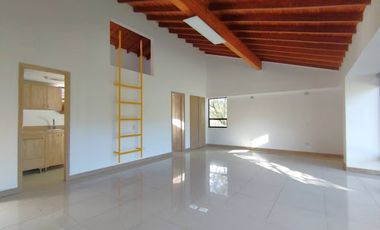ARRIENDO de OFICINAS en EL RETIRO
