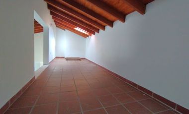 ARRIENDO de OFICINAS en EL RETIRO