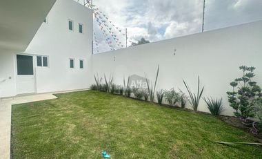Casa en condominio en venta en San Salvador Tizatlalli, Metepec, México