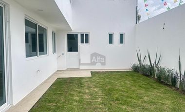 Casa en condominio en venta en San Salvador Tizatlalli, Metepec, México